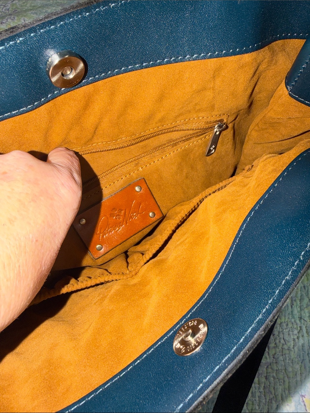Patricia Nash Vintage Veg tan Everton tote Lapis P970333 NEW with Dust cover - Picture 14 of 16